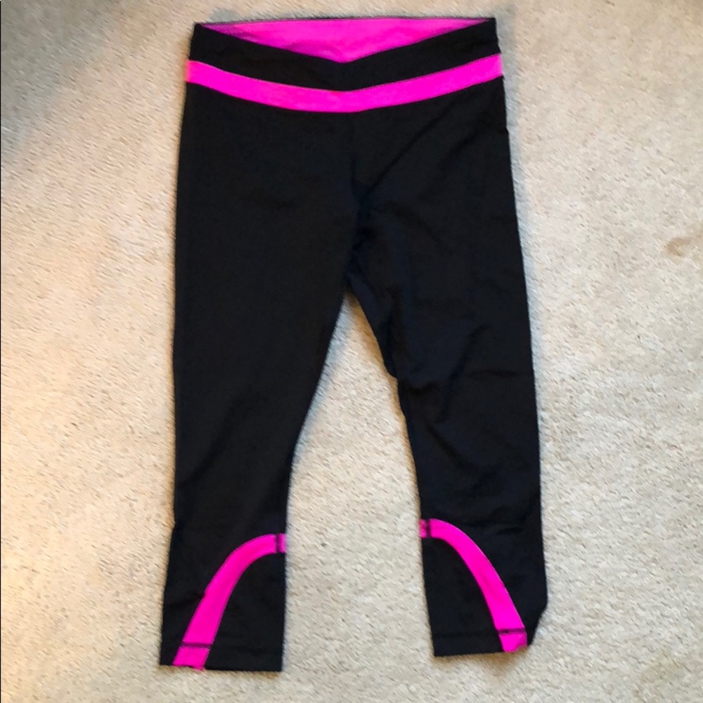 Lululemon crops